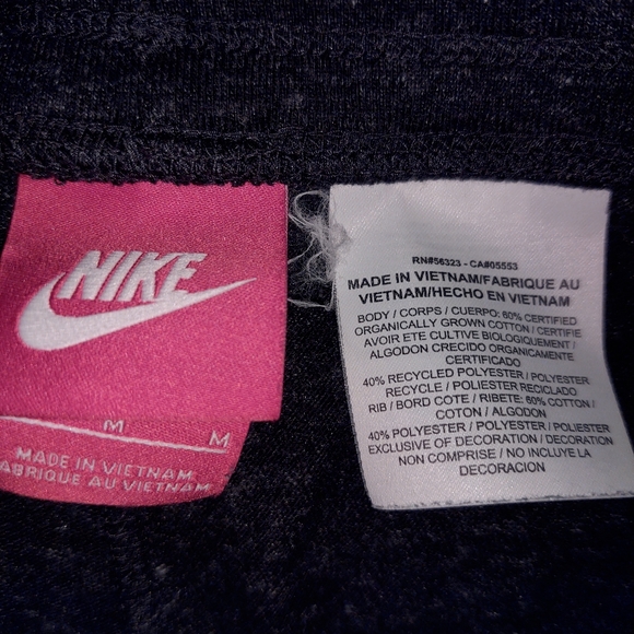 Nike cropped sweats - Picture 2 of 7